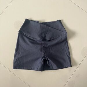 CSB Slate Gray Scrunch Shorts, size S, like New